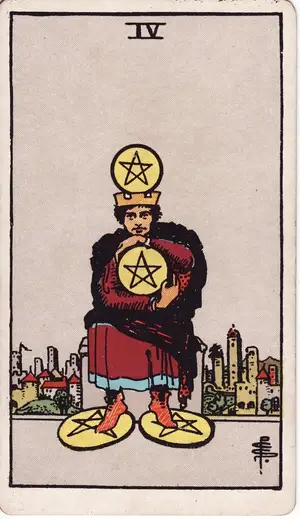 Карта Таро Четверка Пентаклей (Four of Pentacles), колода Райдера–Уэйта
